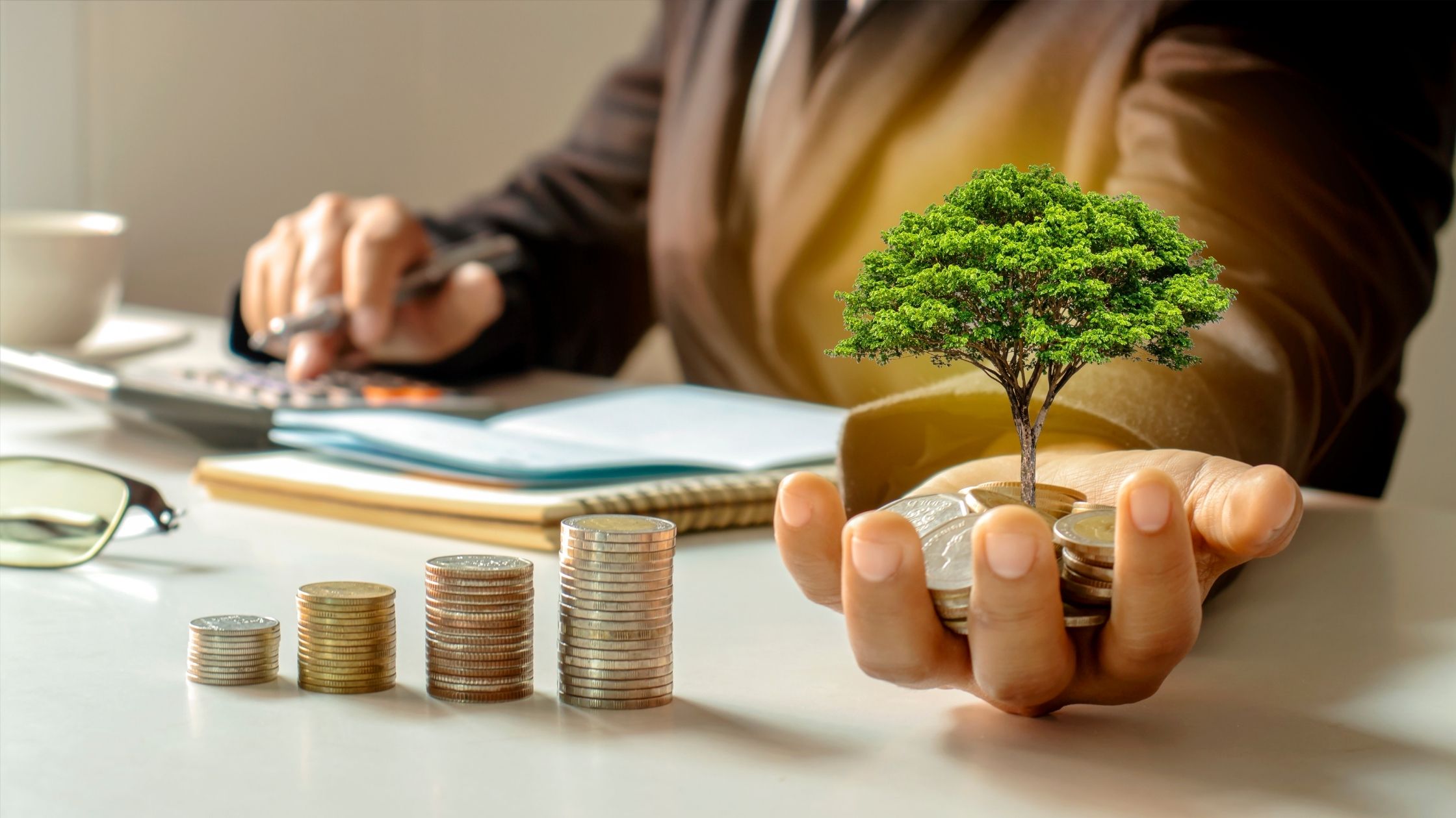 Investment strategies with minimal amount?