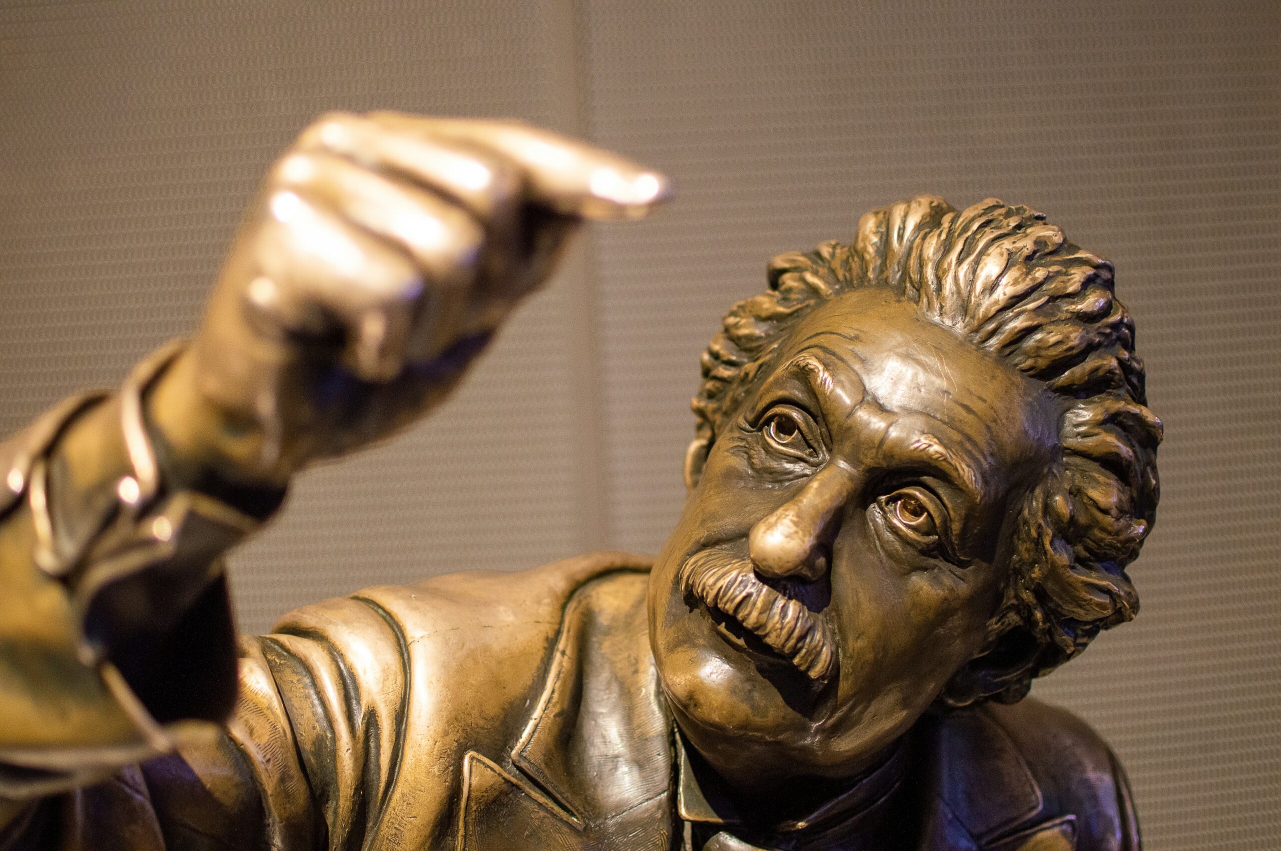 how to get rich, an example of Albert Einstein